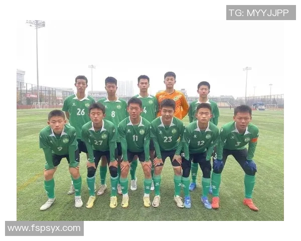 武汉足球队以54分领跑全国锦标赛积分榜展现强劲实力